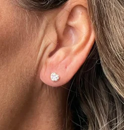 Blomster Jewellery - 14kt guld hjerte ørestikker med diamanter - blgu54er