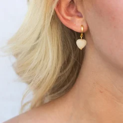 byBiehl - Soft heart øreringe med gul hjerteformet jade - 4-5101y-gp