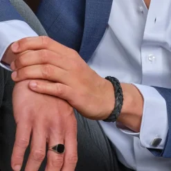 Nordahl - Flettet armbånd i sort læder - 809702391