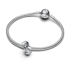 Pandora - Sløjfe charm i sølv med sten af zirkonia - 793442c01